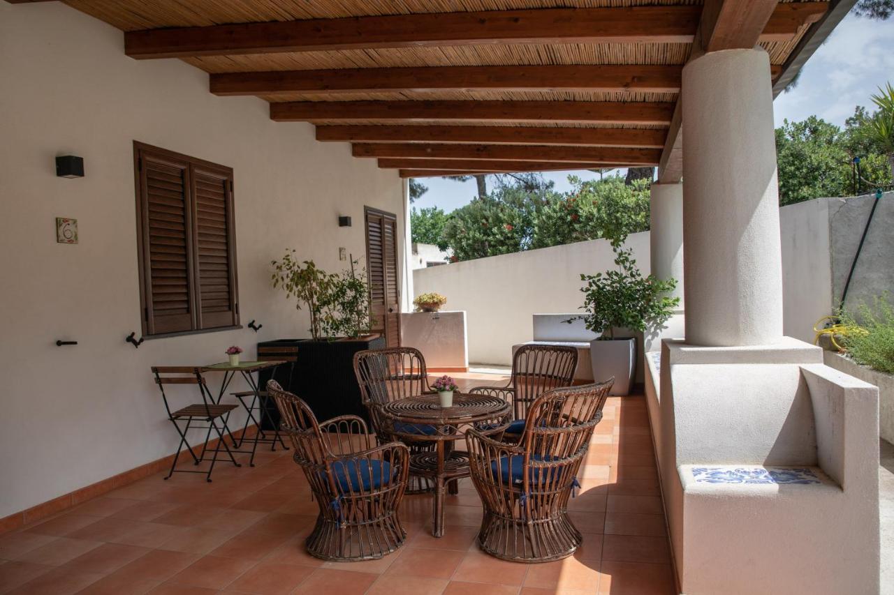 Maria Tindara "La Locanda" Vulcano  Exterior photo